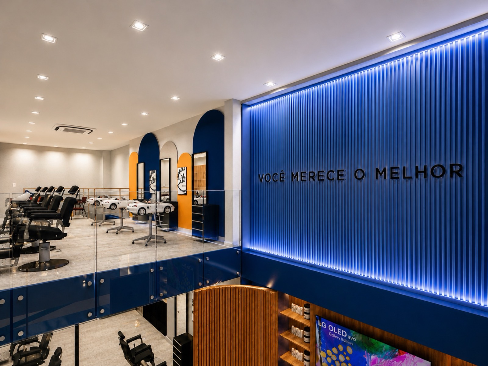 Barbearia Gilvan, mezanino integrado